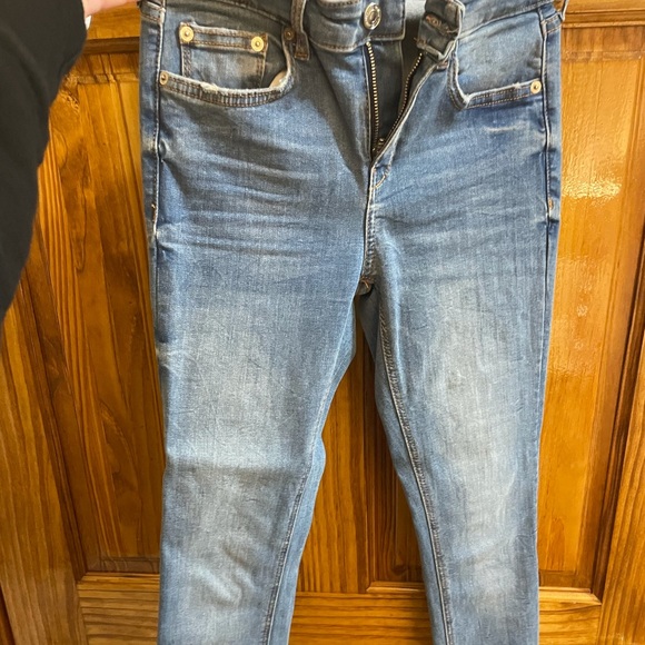 Zara skinny jeans - size 4